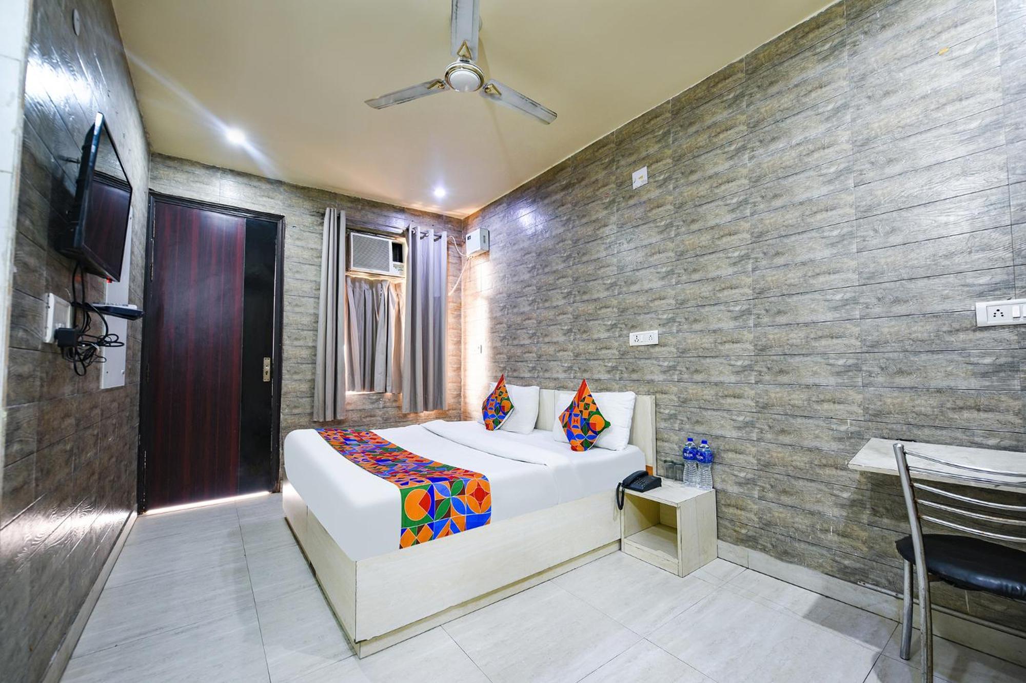 Fabhotel Model Town Neu-Delhi Exterior foto