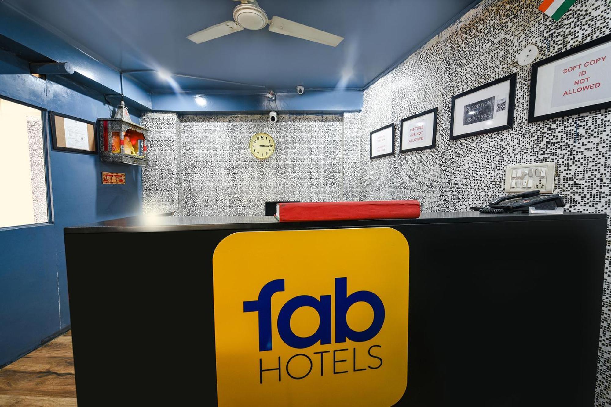Fabhotel Model Town Neu-Delhi Exterior foto